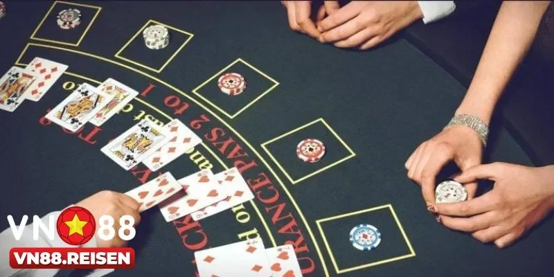 Những yếu tố tạo nên sức hút của luật chơi bài Blackjack Vn88